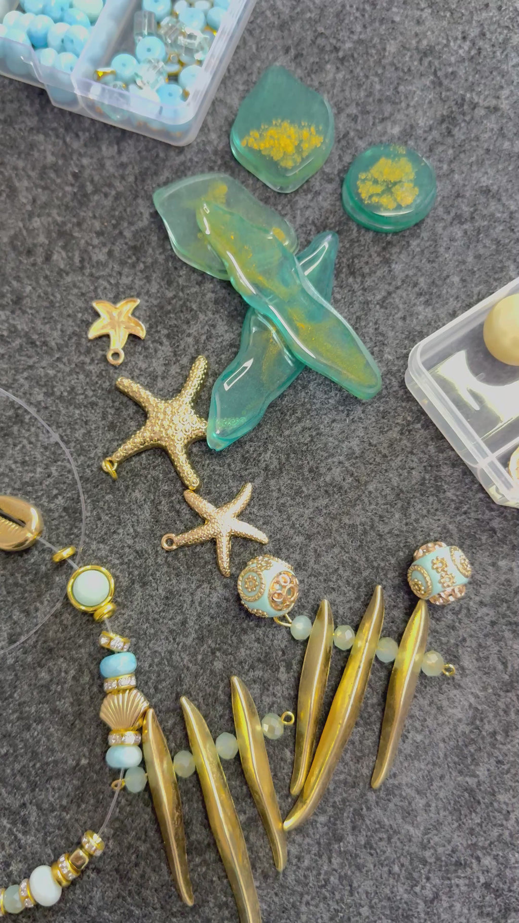 Collar Golden Ocean – conchas, piedras y estrella marina