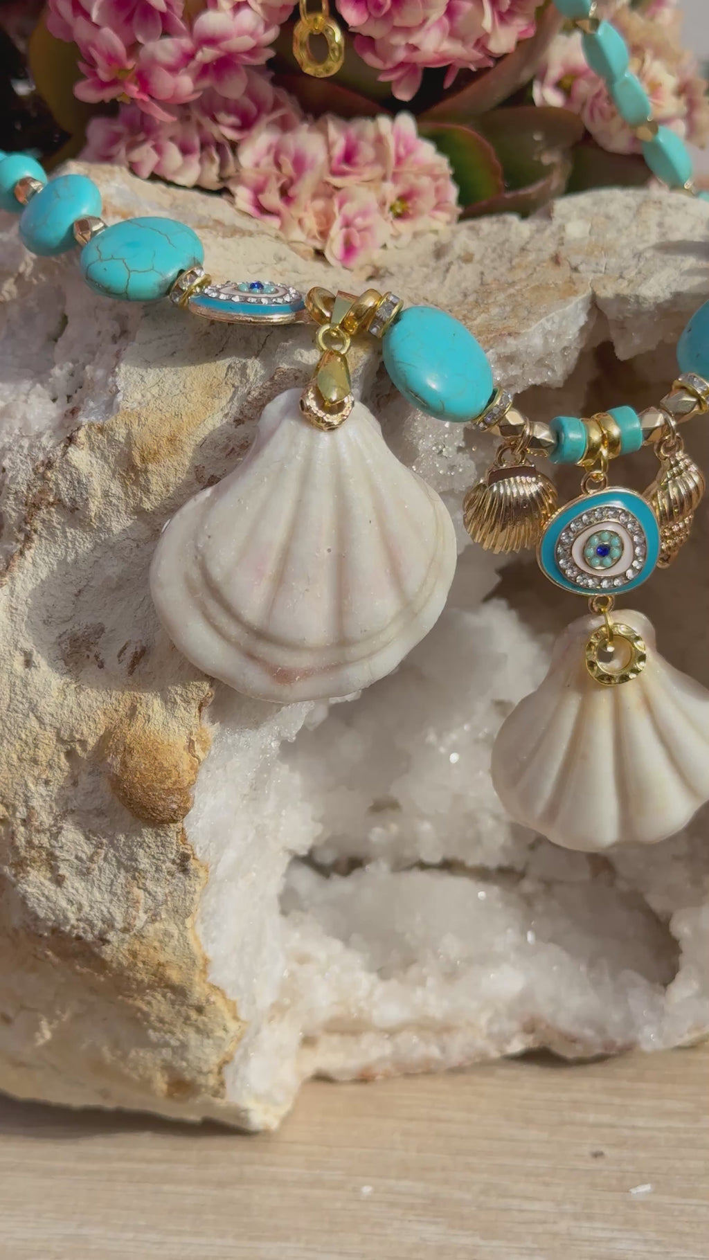 Collar “Dulzura Marina” con turquesa y conchas